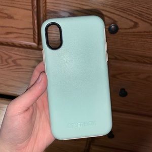 iPhone 10 Otter Box phone case